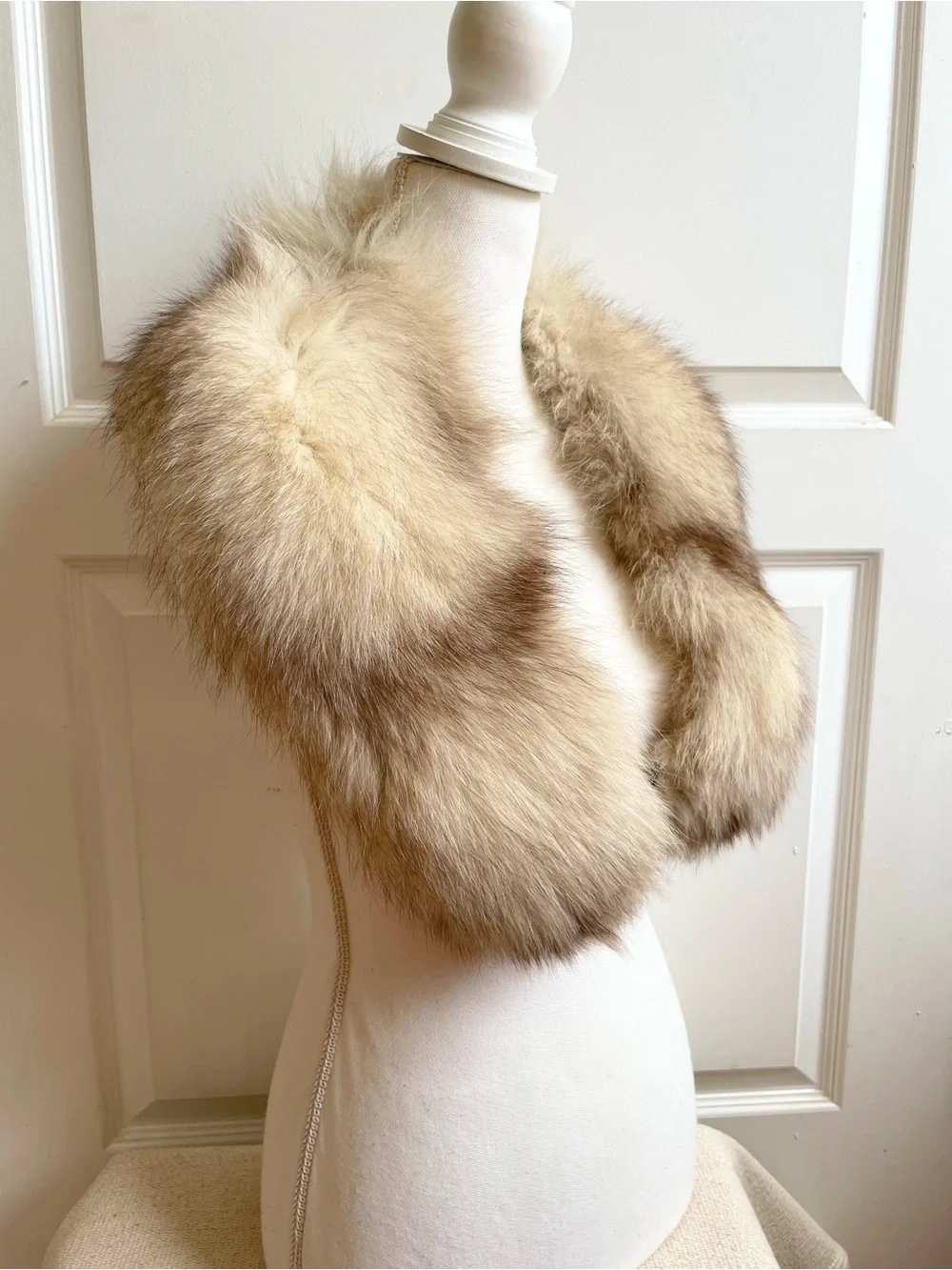 Vintage Fox Fur Stole Shawl 34” Dual Tone Vintage Luxury Fur Accessory